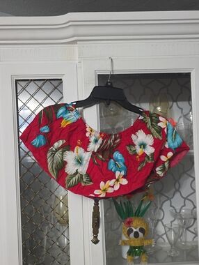 Women’s Red Floral Off-Shoulder Crop Top